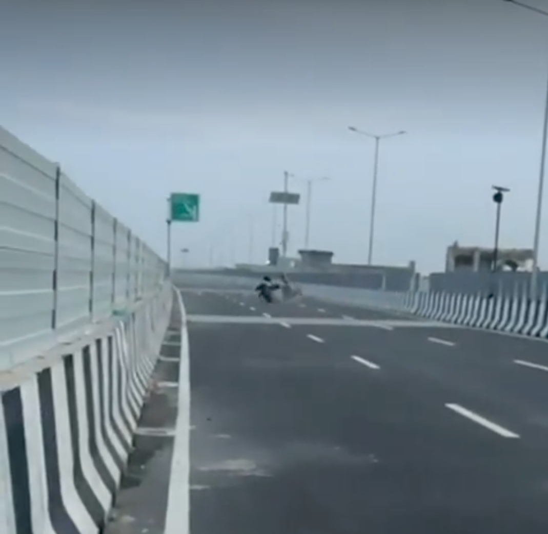 delhi dehradun expressway accident