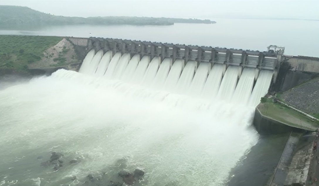 Banswara dam gates open
