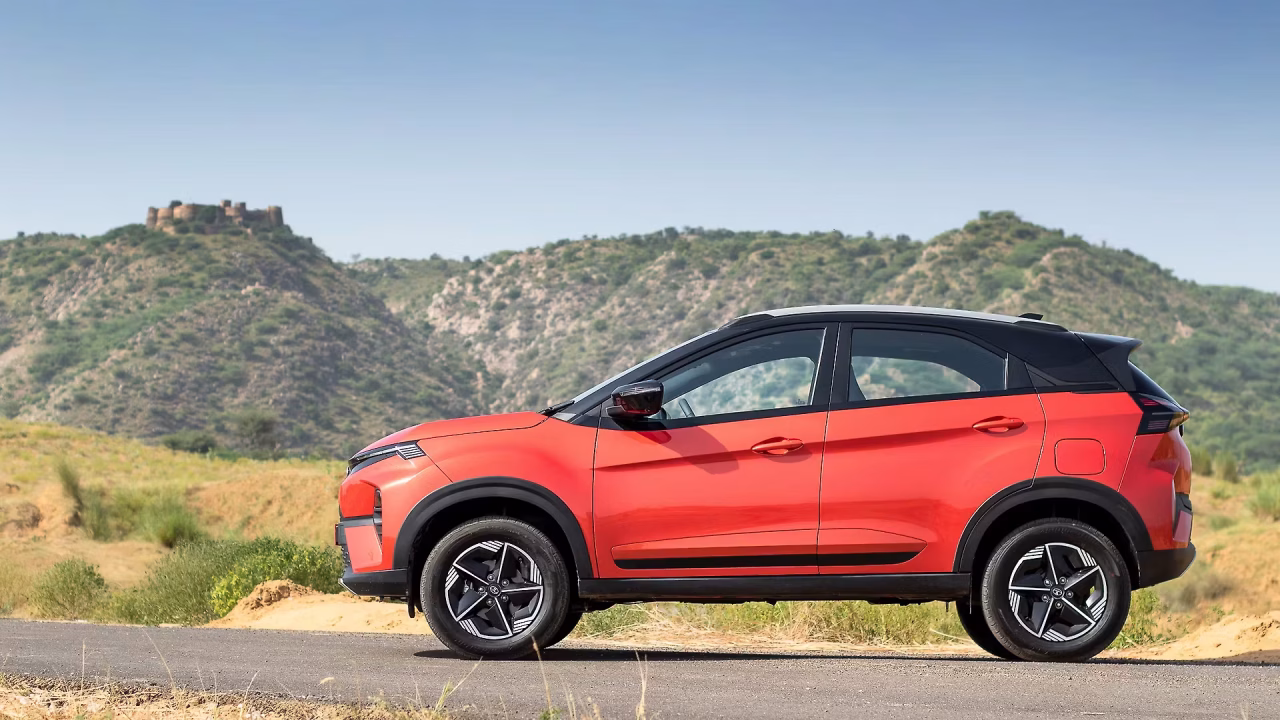 Tata Nexon Diesel अब हुई सस्ती, GST रेट कट के बाद जानें हर वेरिएंट की नई कीमत