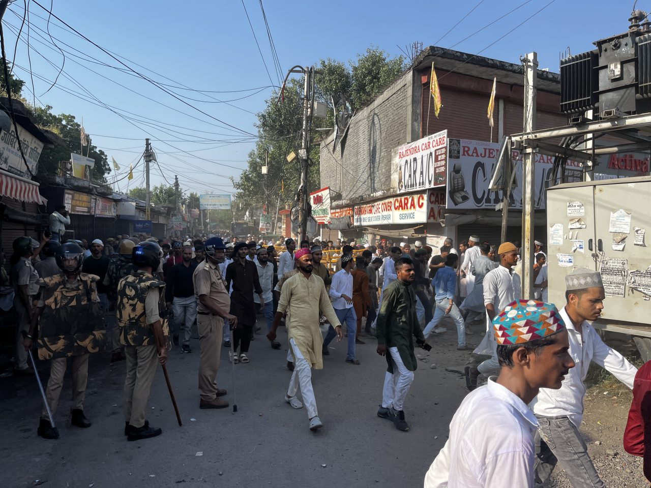 आठ घंटे दहशत में बरेली, 170 कैमरों से उपद्रवियों की पहचान, पुलिस ने बल प्रयोग कर काबू पाया