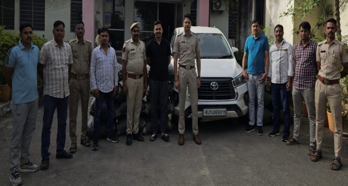 Police-smuggler encounter in Gogunda: 496 kg doda sawdust of ₹ 1.25 crore recovered, Innova Crysta seized 2 Gogunda police encounter