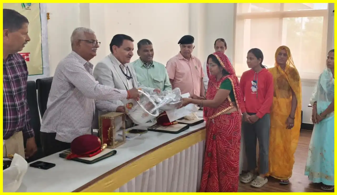उदयपुर में डेयरी प्रशिक्षण कार्यक्रम का समापन
