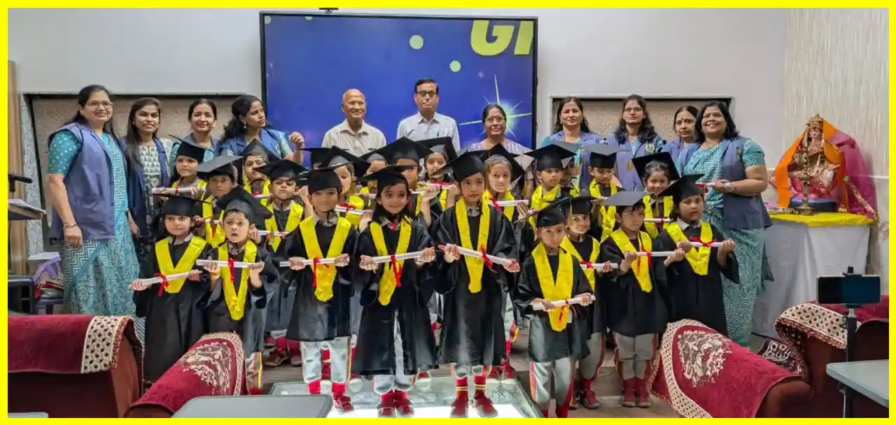 एमडीएस किड्स वर्ल्ड में ग्रेजुएशन डे का धूमधाम से आयोजन