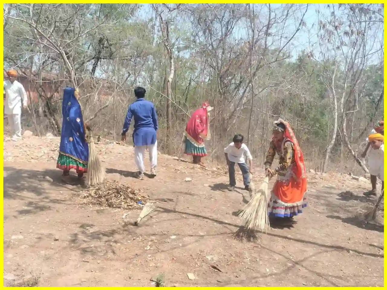 शिल्पग्राम में स्वच्छता अभियान, लिया गया शपथ