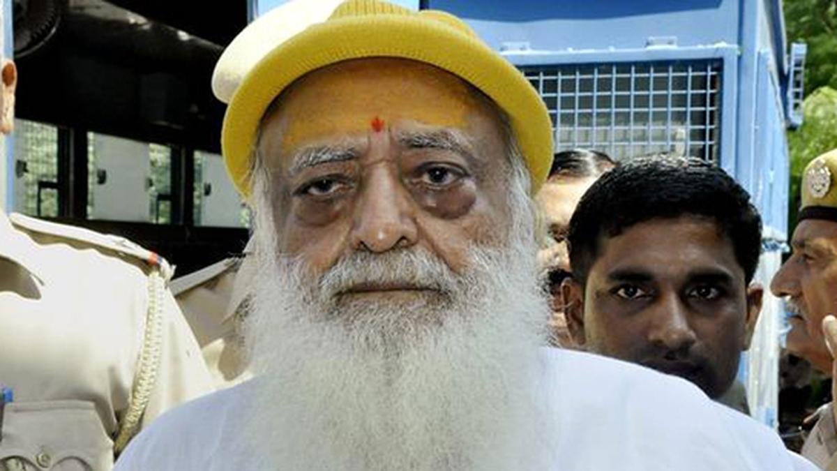 आसाराम को आत्मसमर्पण करना होगा, Rajasthan हाई कोर्ट ने दी सजा की पुष्टि आसाराम को आत्मसमर्पण करना होगा, Rajasthan हाई कोर्ट ने दी सजा की पुष्टि