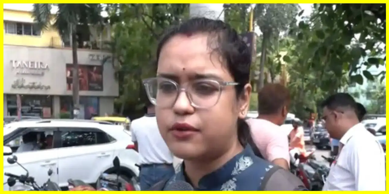 पश्चिम बंगाल में बीजेपी की जीत के बाद कोलकाता में जश्न