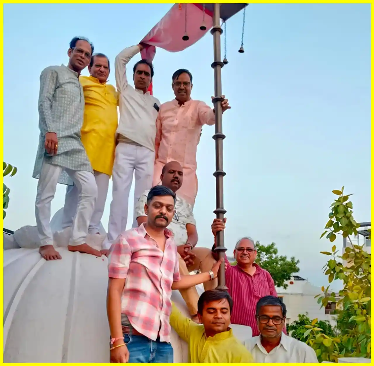 भक्तों का उत्सव, हनुमान प्रतिमा का प्रतिष्ठापन