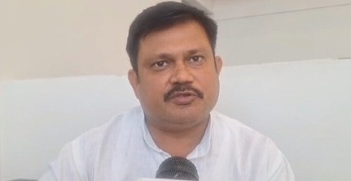 भारत की अर्थव्यवस्था को मजबूत करने की दिशा में कदम भारत की अर्थव्यवस्था को मजबूत करने की दिशा में कदम