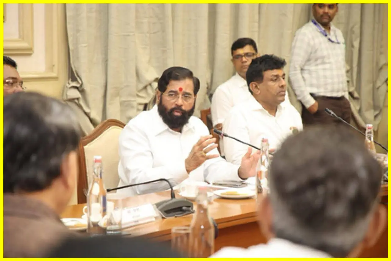 BEST कर्मचारियों की हड़ताल समाप्त, सरकार से हुआ समझौता BEST कर्मचारियों की हड़ताल समाप्त, सरकार से हुआ समझौता