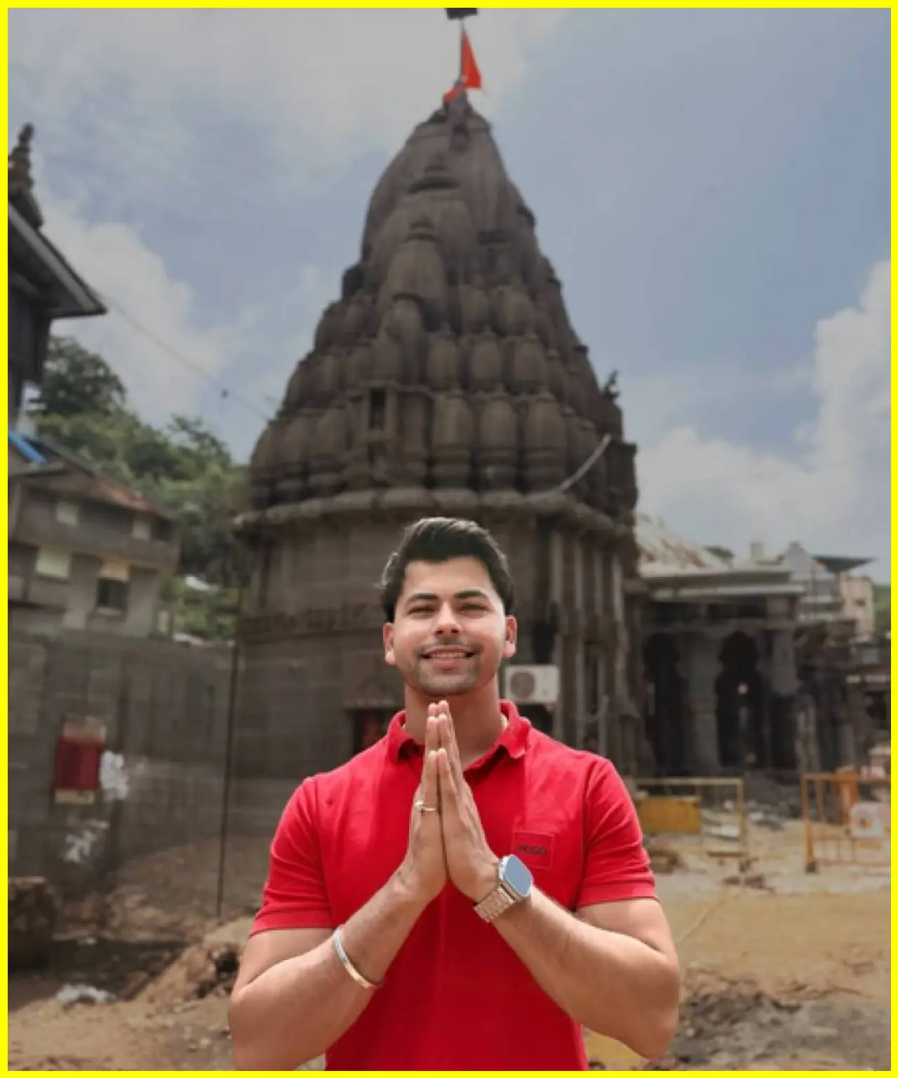 सिद्धार्थ निगम का भीमाशंकर मंदिर में परिवार के साथ दौरा