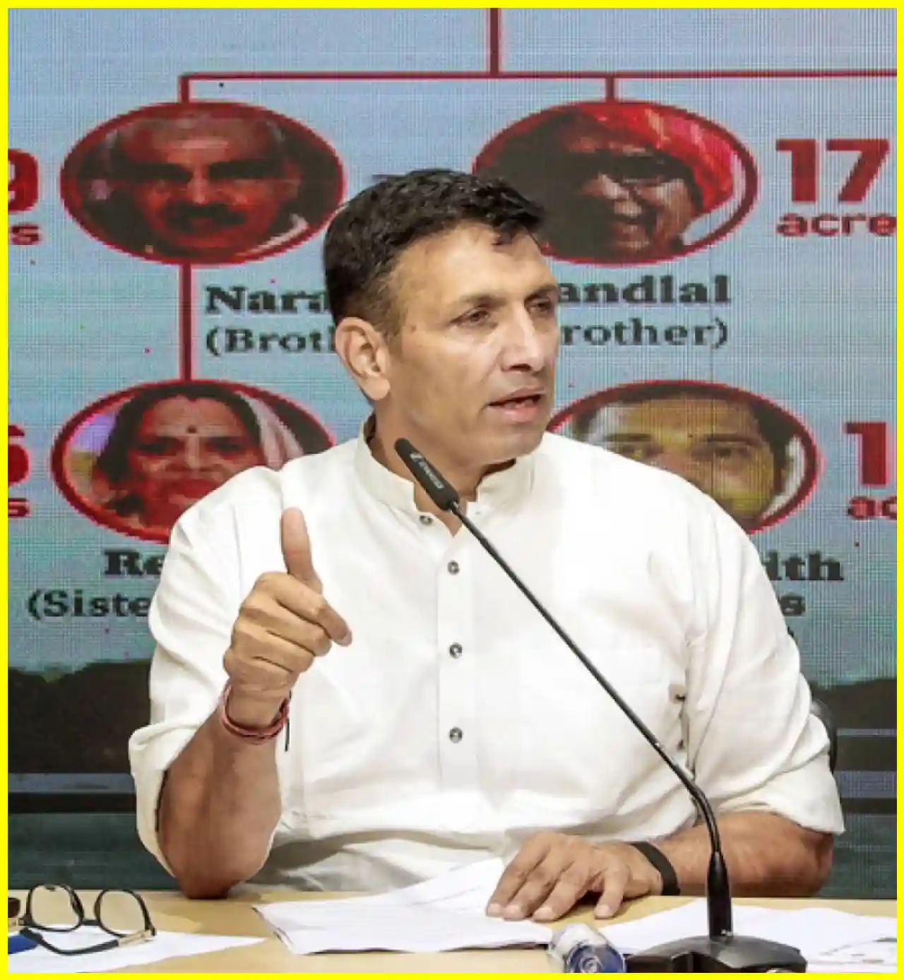 भोपाल में राहुल गांधी की गिरफ्तारी के खिलाफ कांग्रेस का प्रदर्शन