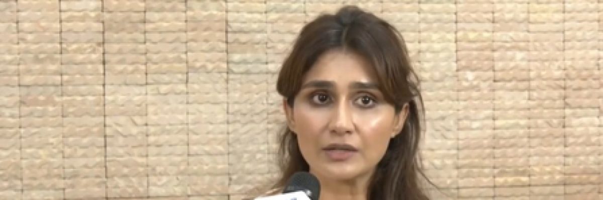 अभिनेत्री अंतरा बनर्जी ने FIR रिपोर्ट में फोटो के दुरुपयोग पर जताई नाराजगी
