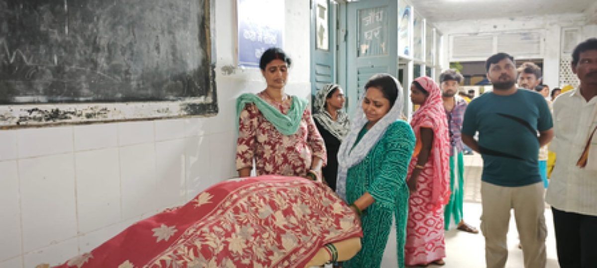 घरेलू विवाद में पति ने पत्नी को गोली मारी