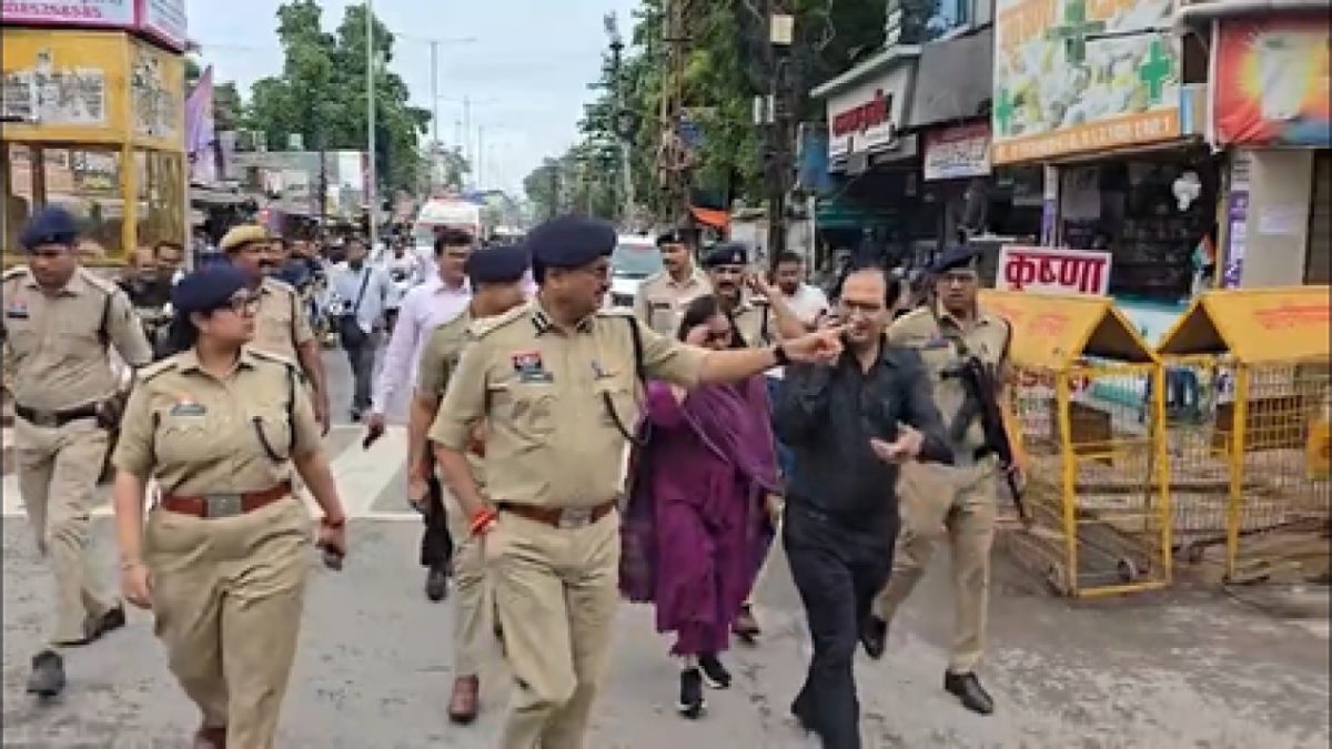 बिलासपुर में हिंसक झड़प के बाद तनाव बढ़ा