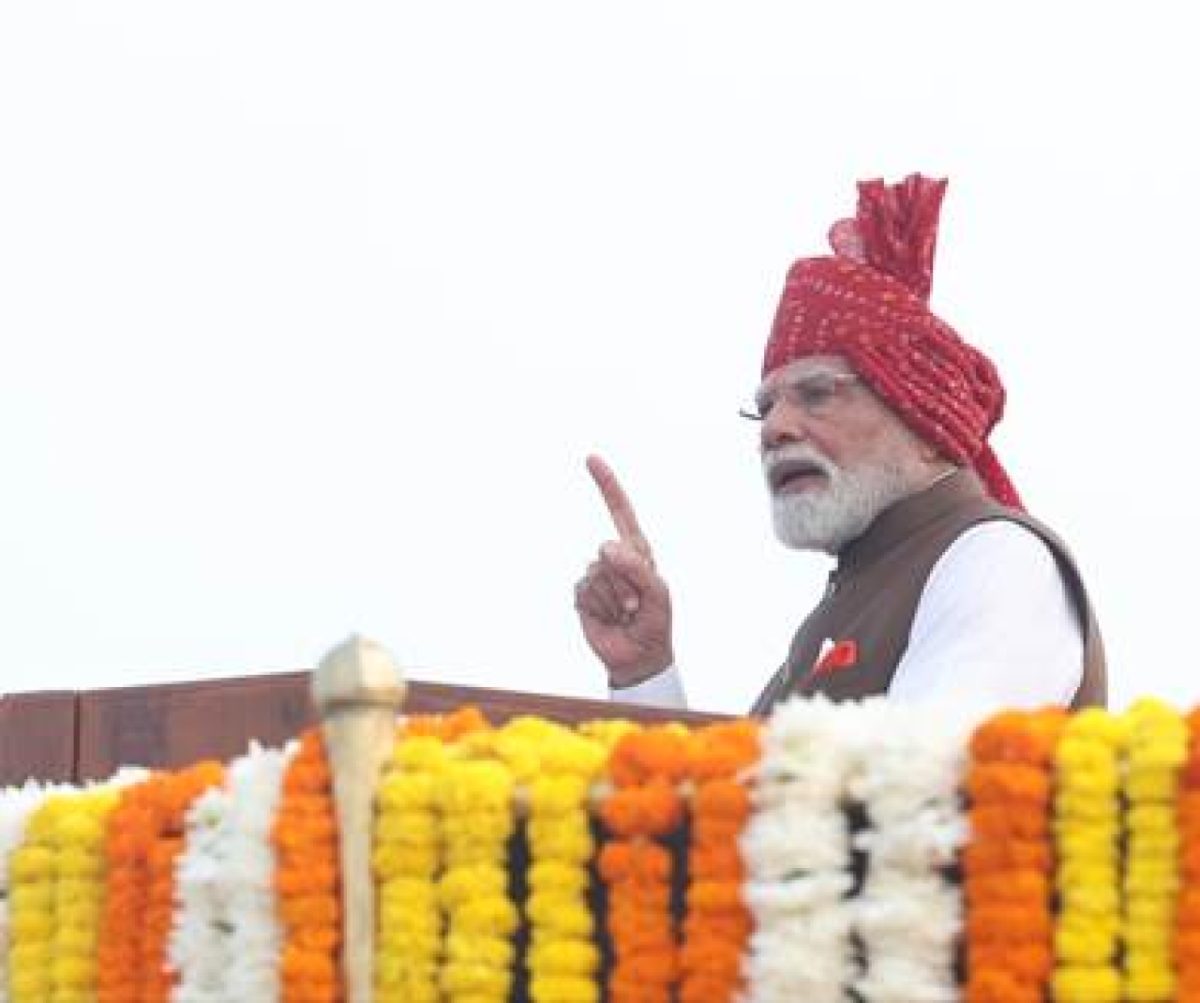 भारत को अगली पीढ़ी की रक्षा तकनीक का वैश्विक आपूर्तिकर्ता बनना चाहिए: पीएम मोदी