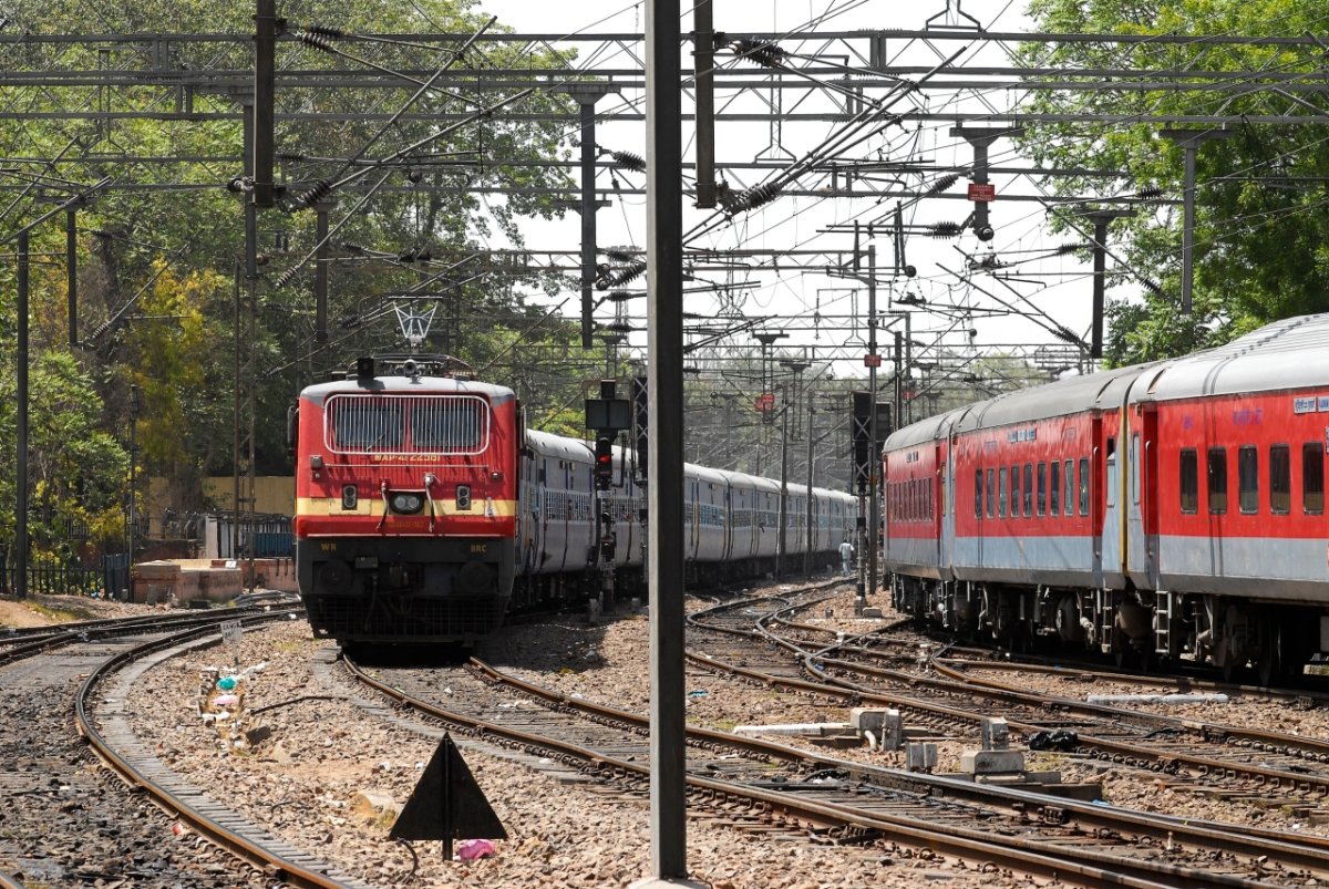 ओरिएंटल रेल इन्फ्रास्ट्रक्चर ने VNICTT के साथ समझौता किया