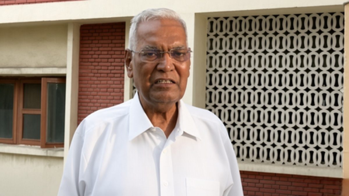 दिल्ली में इमारत गिरने पर CPI नेता D. राजा ने जताया शोक