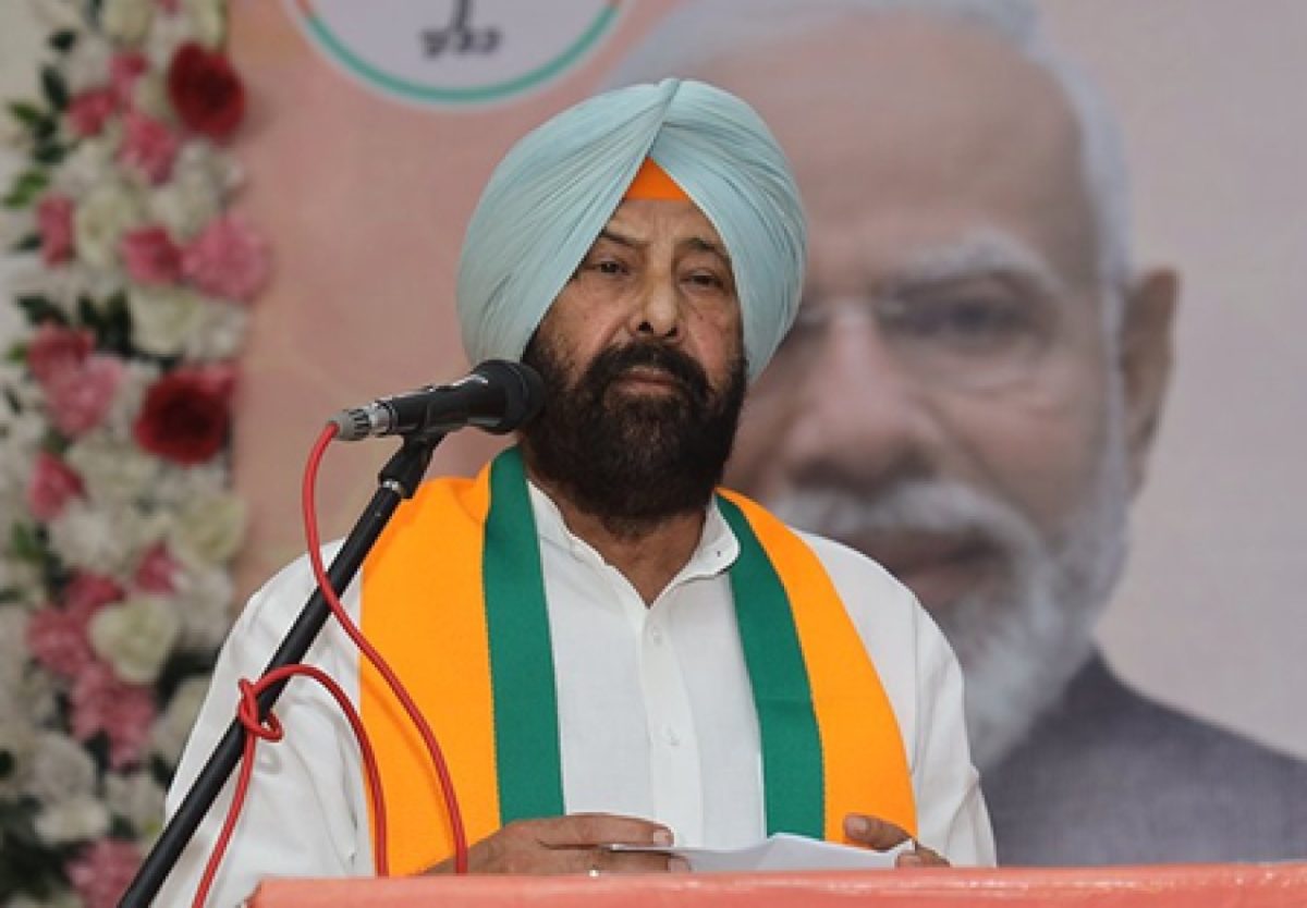 Punjab बीजेपी ने AAP की आलोचना का किया बचाव Punjab बीजेपी ने AAP की आलोचना का किया बचाव