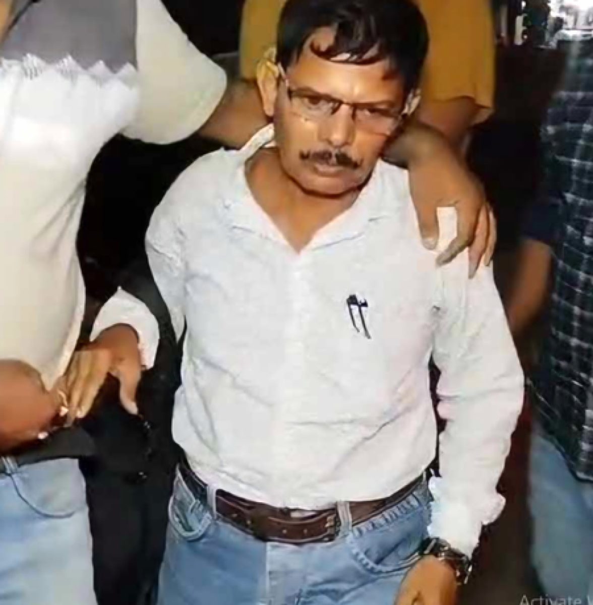 सोनारपुर में फर्जी डॉक्टर गिरफ्तार