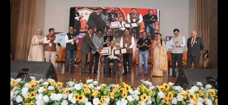 उदयपुर के प्रोफेसर डॉ. कमल सिंह राठौर को मिला राष्ट्रीय फार्मेसी शिक्षक पुरस्कार