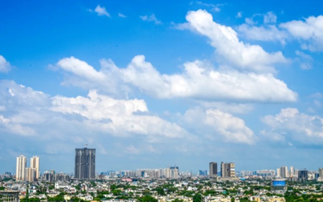 एनसीआर में मौसम में बदलाव: धूप वाले दिन और सुखद रातें