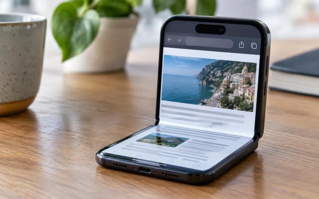 एप्पल का iPhone Duo के बाहरी डिस्प्ले पर सफारी उपयोगिता बढ़ाने का प्रयास