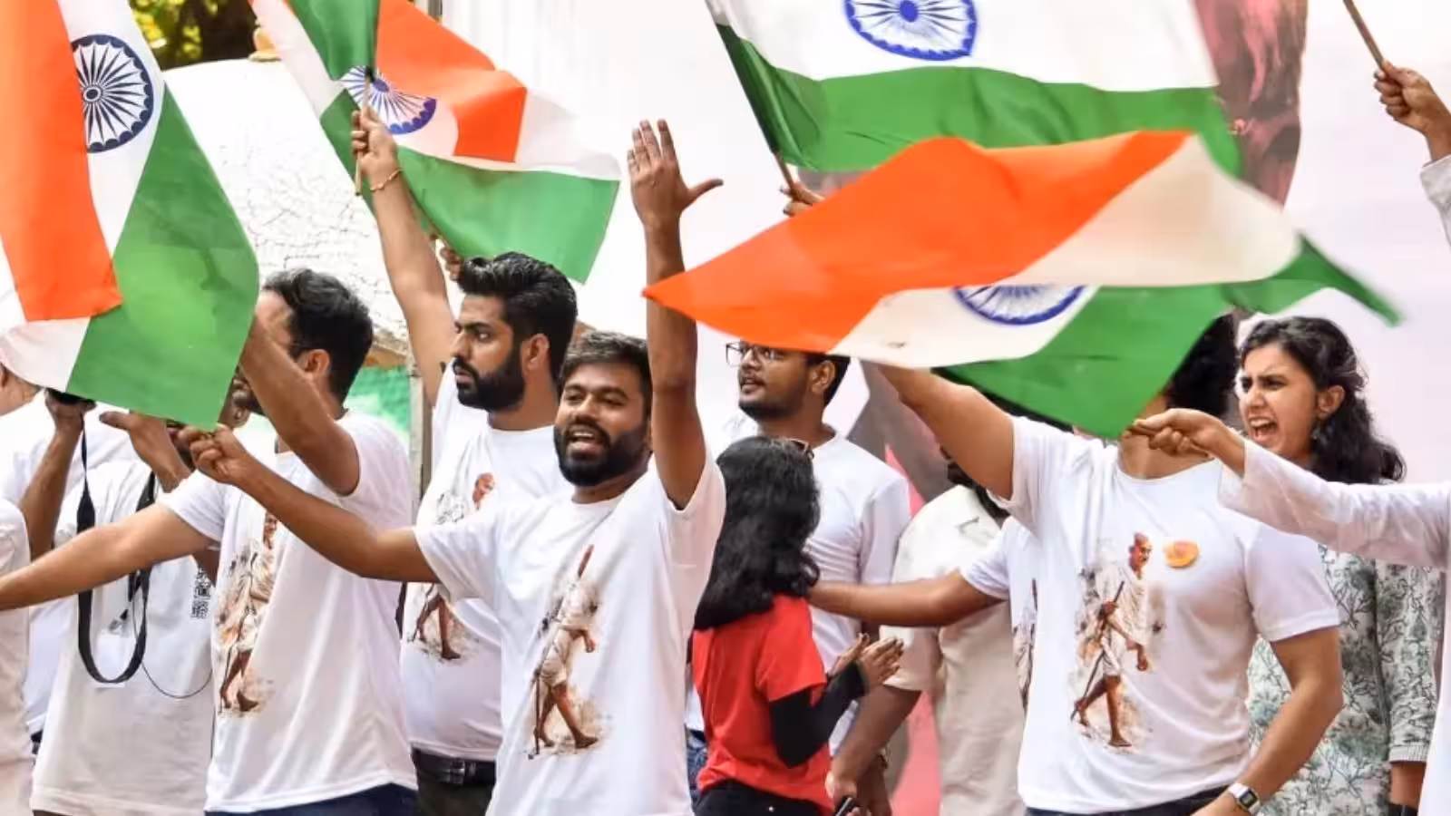 दिल्ली में तिरंगा मार्च से पहले 27,000 सुरक्षाकर्मी तैनात दिल्ली में तिरंगा मार्च से पहले 27,000 सुरक्षाकर्मी तैनात