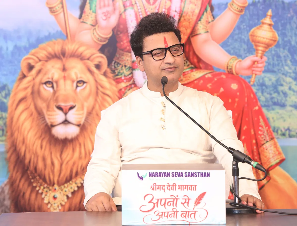 देवी भागवत कथा में सेवा और समर्पण की कहानियाँ देवी भागवत कथा में सेवा और समर्पण की कहानियाँ