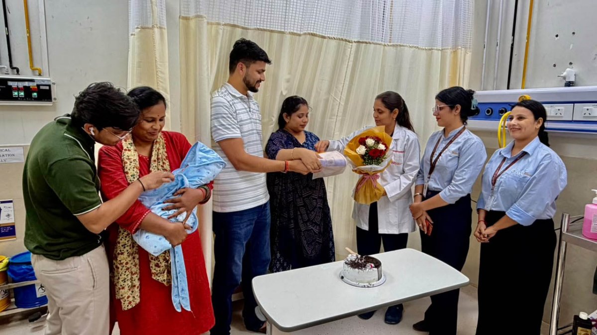 पीआईएमएस अस्पताल की टीम ने उच्च जोखिम वाली गर्भवती महिला और नवजात को बचाया